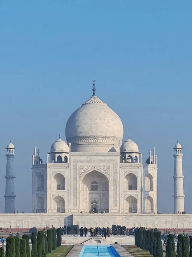 Stunning photos of Taj Mahal